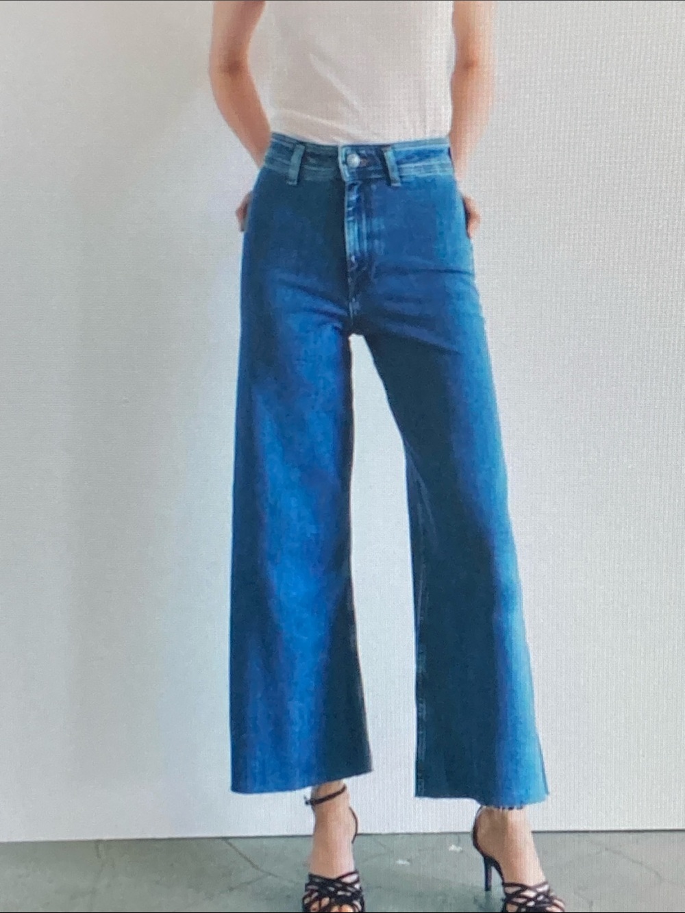 Zara High-Rise Straight Leg Jeans in Blue